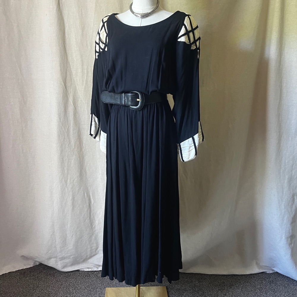 Vintage 1980s Spencer Alexis Black Rayon Dress Size 18 Quilted Lattice Shoulder